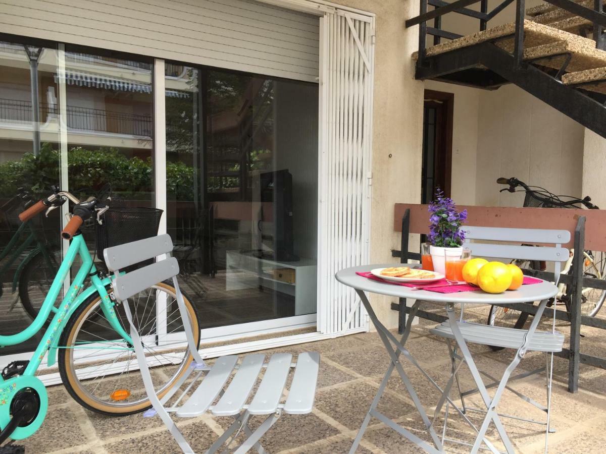 Nice Apartment 80 Meters From The Beach Calafell Zewnętrze zdjęcie